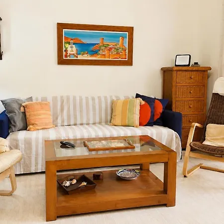 Apartment Lets Holidays With 2 Terraces